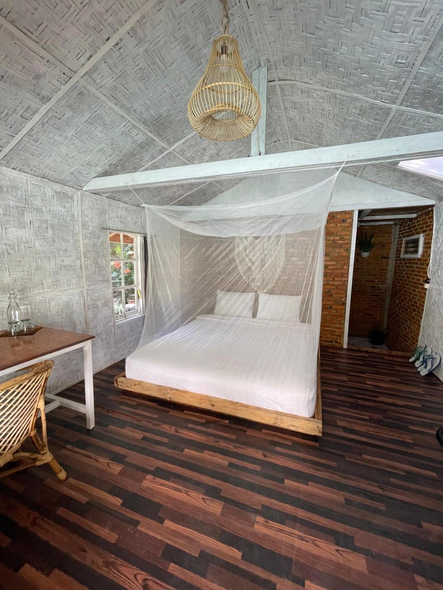 Hub Tata Guesthouse Tuktuk Zewnętrze zdjęcie
